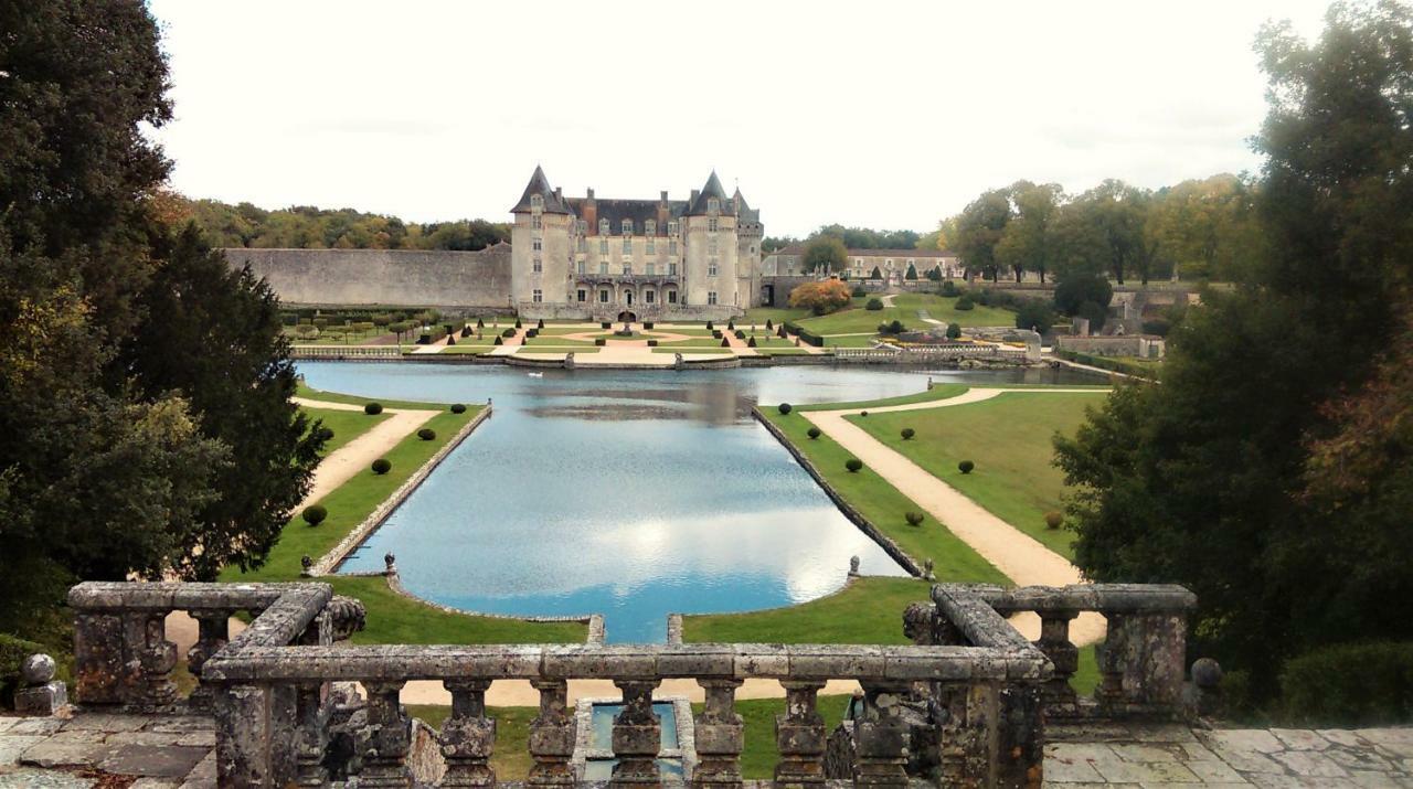 Les Gites Du Vigneron Et Cd'H Saint-Seurin-de-Palenne Exterior foto